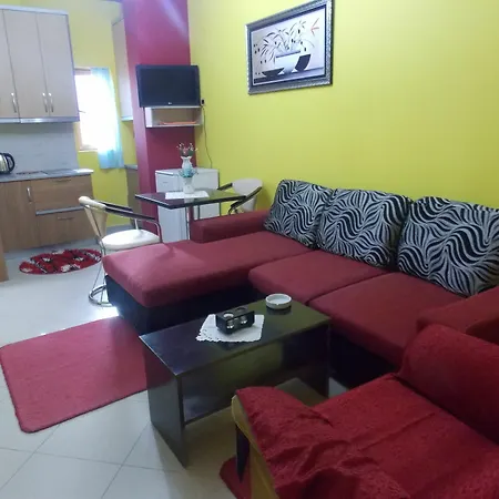 Alfred Apartment