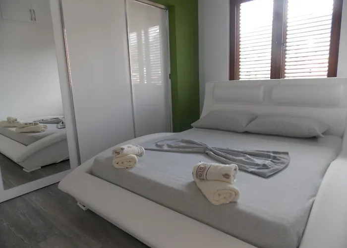 Apartment Alfred Sarande